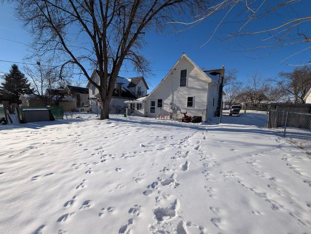 220 1st Street NE, Wadena, MN 56482