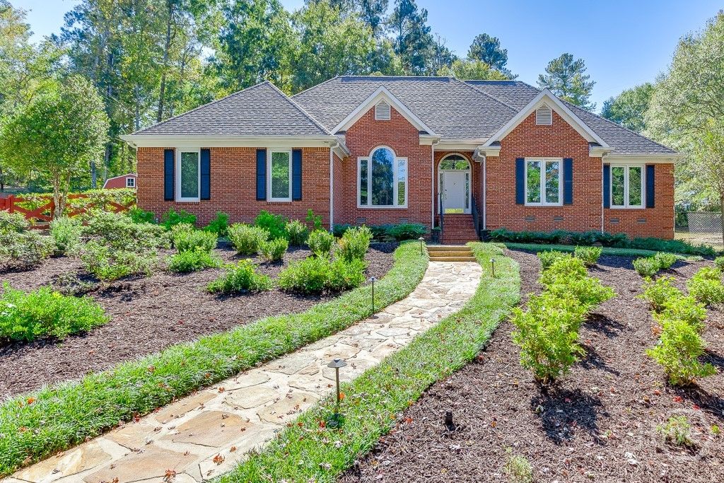 Image 1 of property listing at 1051 Simonton Way, Watkinsville, GA 30677