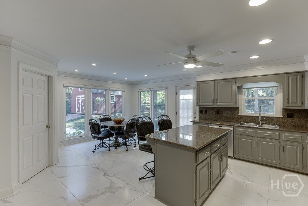 Image 14 of property listing at 1051 Simonton Way, Watkinsville, GA 30677