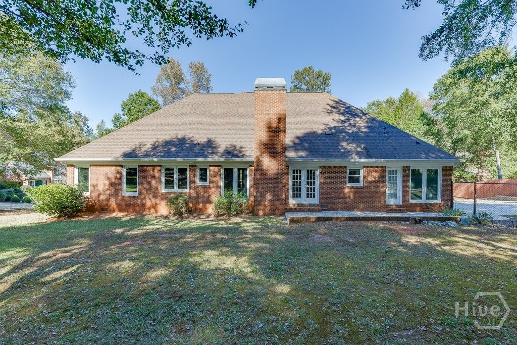 Image 39 of property listing at 1051 Simonton Way, Watkinsville, GA 30677