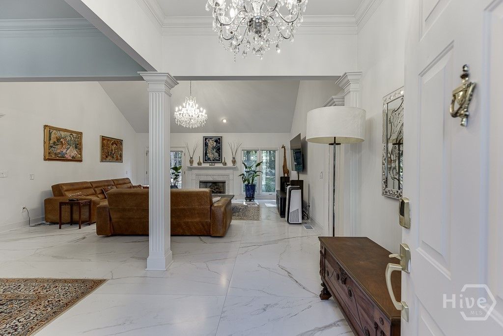 Image 5 of property listing at 1051 Simonton Way, Watkinsville, GA 30677