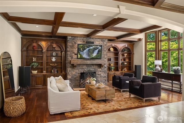 20450 NE 71st Street, Redmond, WA 98053