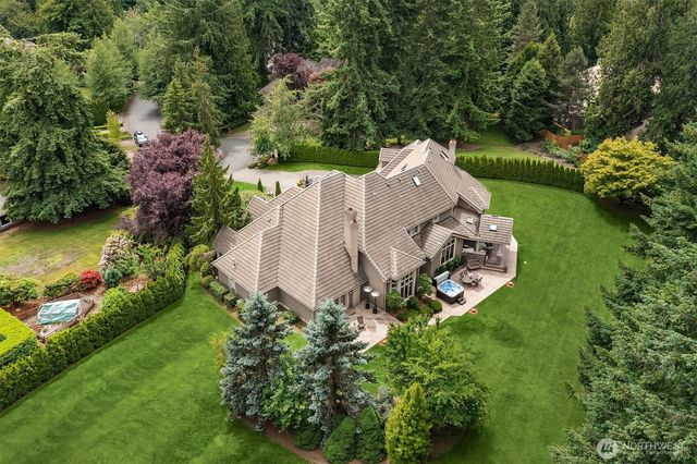 20450 NE 71st Street, Redmond, WA 98053