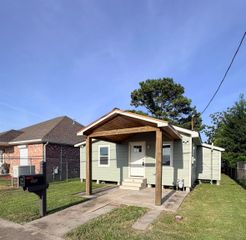 1323 Aycock Street, Houma, LA 70360