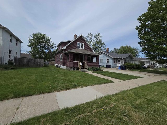 1128 W State Street, Janesville, WI 53546