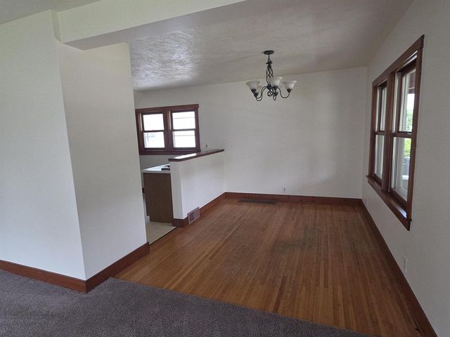1128 W State Street, Janesville, WI 53546