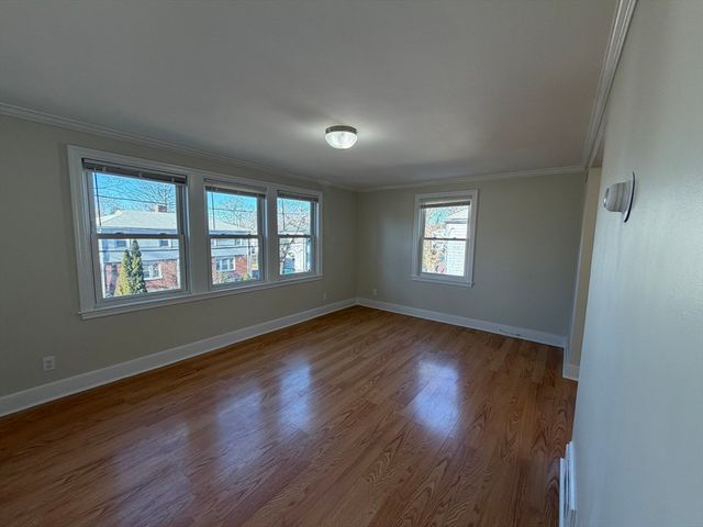 32 Glenellen Rd 2, Boston, MA 02132
