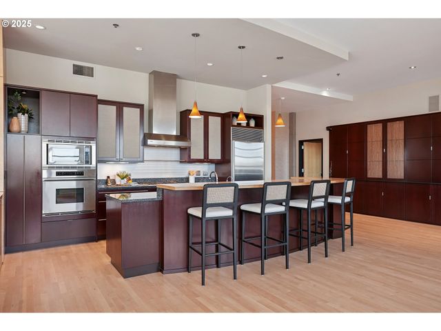 420 Nw 11TH Ave 1206, Portland, OR 97209