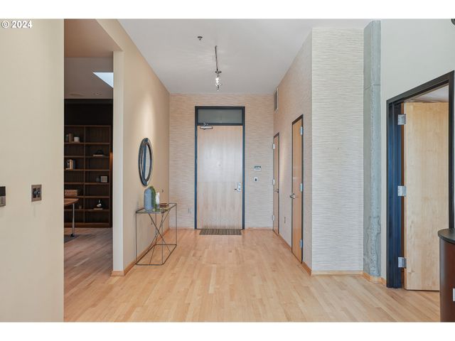 420 Nw 11TH Ave 1206, Portland, OR 97209