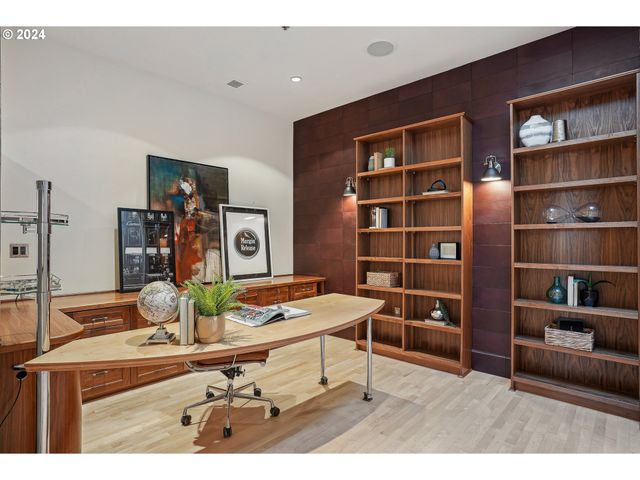 420 Nw 11TH Ave 1206, Portland, OR 97209