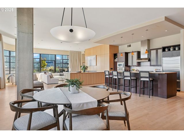 420 Nw 11TH Ave 1206, Portland, OR 97209