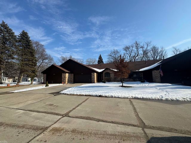38562 Moravian Drive, Clinton Twp, MI 48036