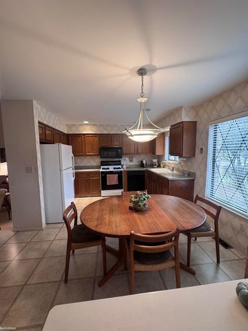 38562 Moravian Drive, Clinton Twp, MI 48036