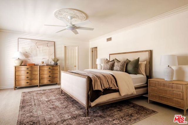 17422 Gresham Street, Northridge (los Angeles), CA 91325