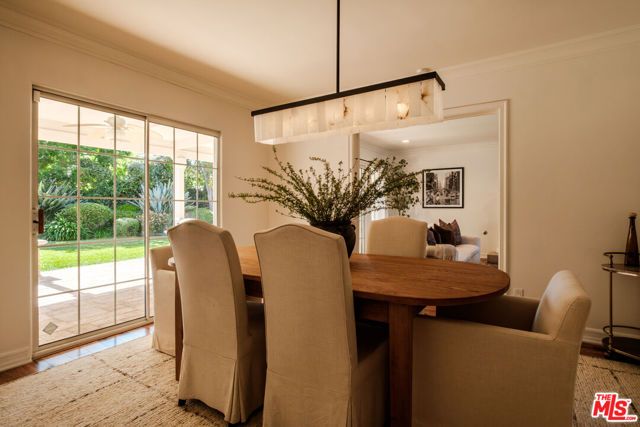 17422 Gresham Street, Northridge (los Angeles), CA 91325