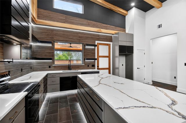 124 Aztec Drive, Mabank, TX 75156