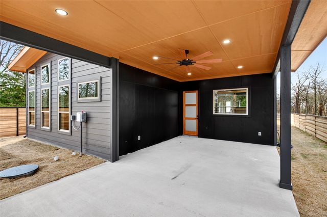 124 Aztec Drive, Mabank, TX 75156