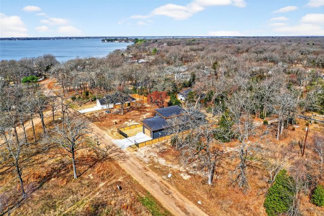 124 Aztec Drive, Mabank, TX 75156