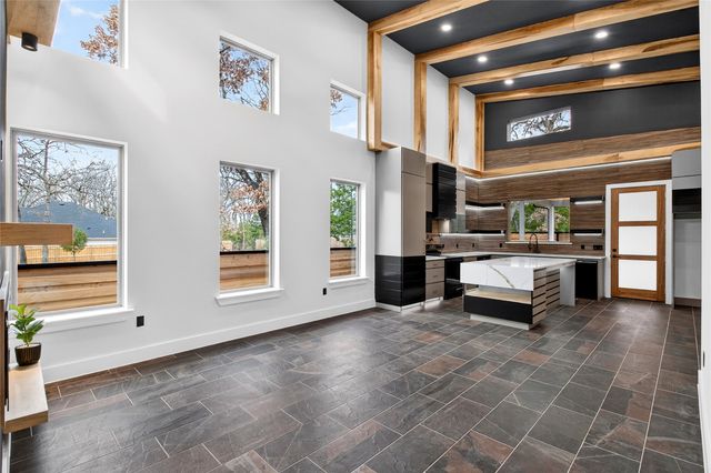 124 Aztec Drive, Mabank, TX 75156