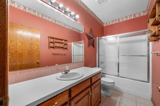 12265 SW 15th, Benton, KS 67017