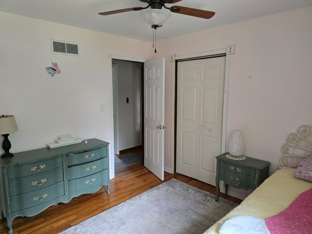 902 CLYDESDALE DR, Bear, DE 19701