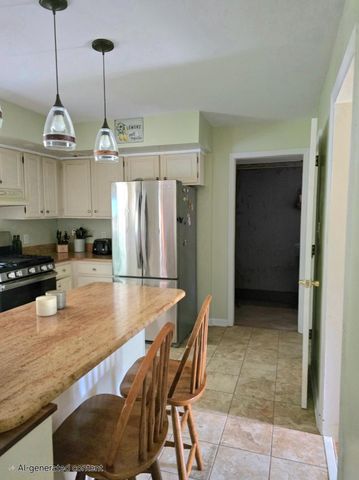 902 CLYDESDALE DR, Bear, DE 19701