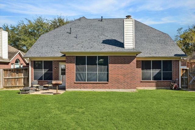 515 Deer Hollow Drive, Sugar Land, TX 77479