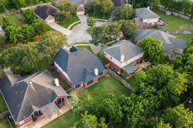 515 Deer Hollow Drive, Sugar Land, TX 77479