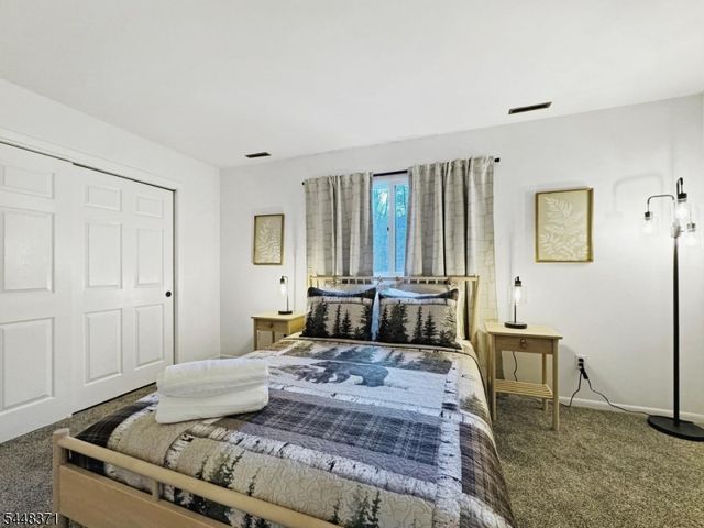 1 Purgatory Ct, Vernon Twp., NJ 07462