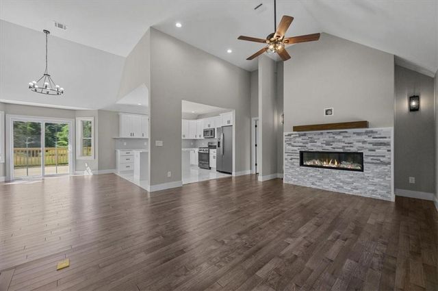 348 Cragsmoor Road, Pine Bush, NY 12566