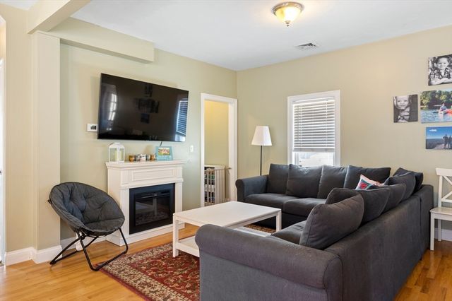 496 Main St 2, Hanson, MA 02341