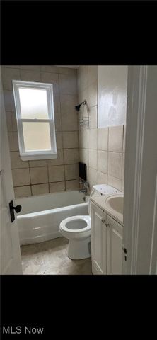 1521 Lakefront Avenue, East Cleveland, OH 44112