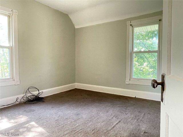 1026 E 148th Street, Cleveland, OH 44110
