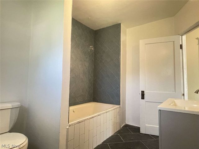 1026 E 148th Street, Cleveland, OH 44110