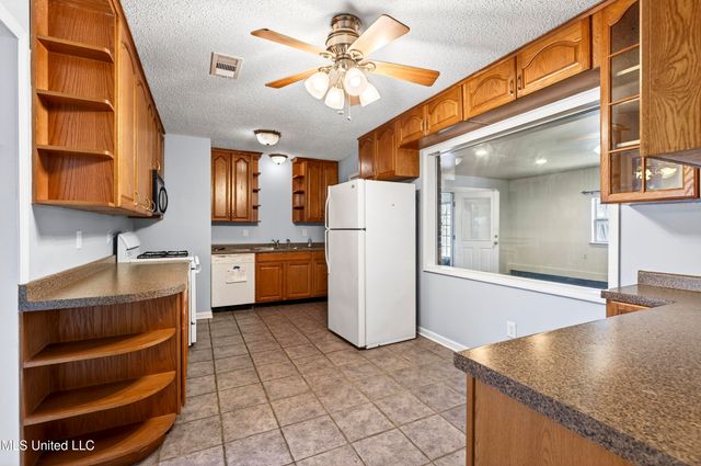 109 Evergreen Drive, D'iberville, MS 39540