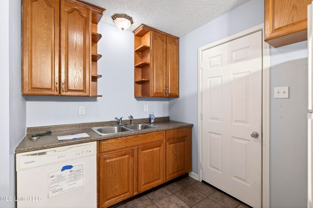 109 Evergreen Drive, D'iberville, MS 39540