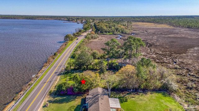9913 Lillian Hwy, Pensacola, FL 32506