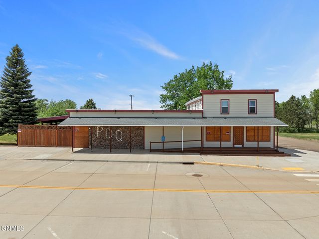105/107 Main Street, Arnegard, ND 58835 property photo