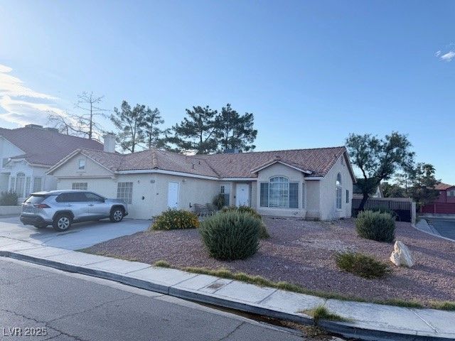 6428 Crystal Dew Drive, Las Vegas, NV 89118