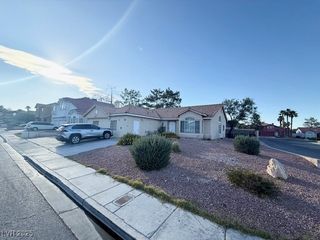 6428 Crystal Dew Drive, Las Vegas, NV 89118