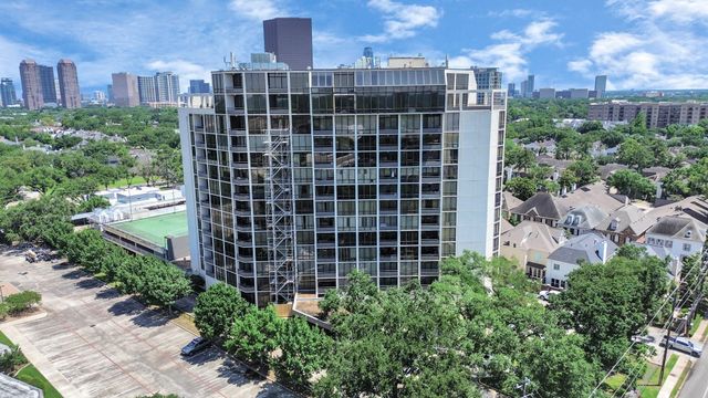 1111 Bering Drive 703, Houston, TX 77057
