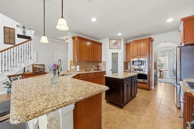 3017 Shoreline Drive, Burleson, TX 76028