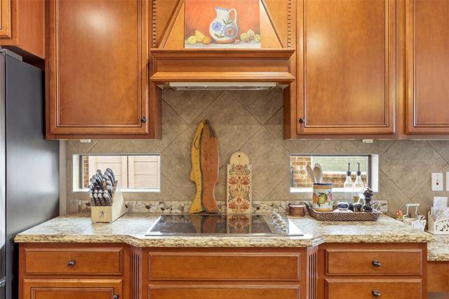 3017 Shoreline Drive, Burleson, TX 76028