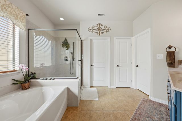 3017 Shoreline Drive, Burleson, TX 76028