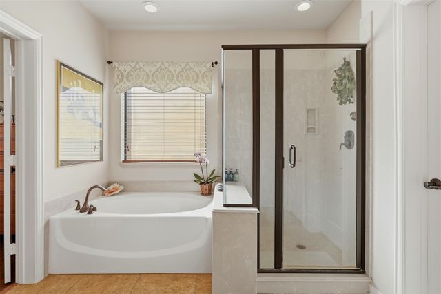 3017 Shoreline Drive, Burleson, TX 76028