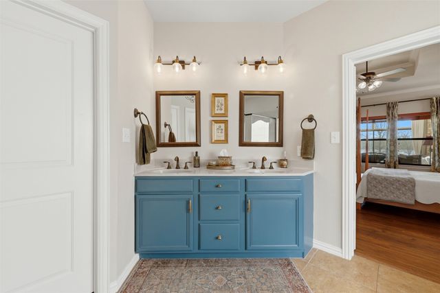 3017 Shoreline Drive, Burleson, TX 76028