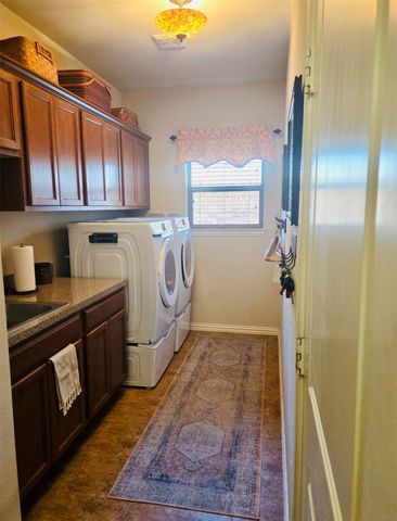 3017 Shoreline Drive, Burleson, TX 76028