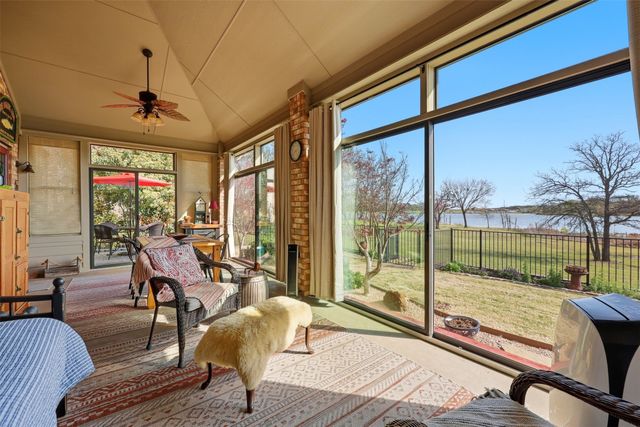 3017 Shoreline Drive, Burleson, TX 76028