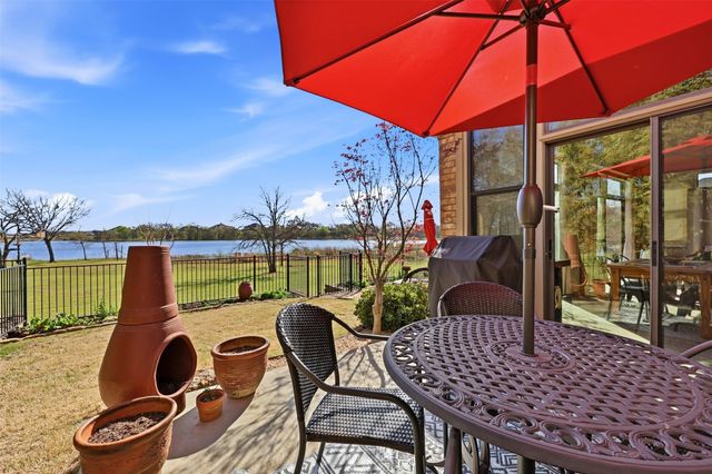 3017 Shoreline Drive, Burleson, TX 76028