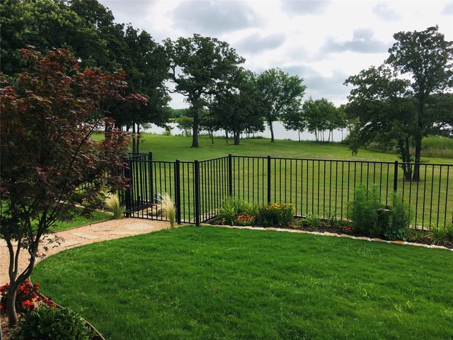 3017 Shoreline Drive, Burleson, TX 76028